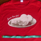 Illustration for article titled How To Turn A T-Shirt Into A Pillow